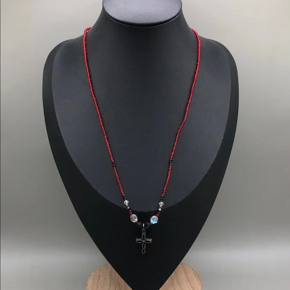 Vintage artisan handmade beaded cross sterling silver 925 necklace rosary style.